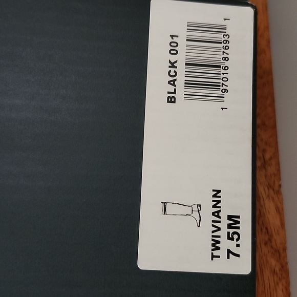 IVIANN WOMEN'S FAUX FUR BOOTS HIGH UP TO THE KNEE - Picture 7 of 7